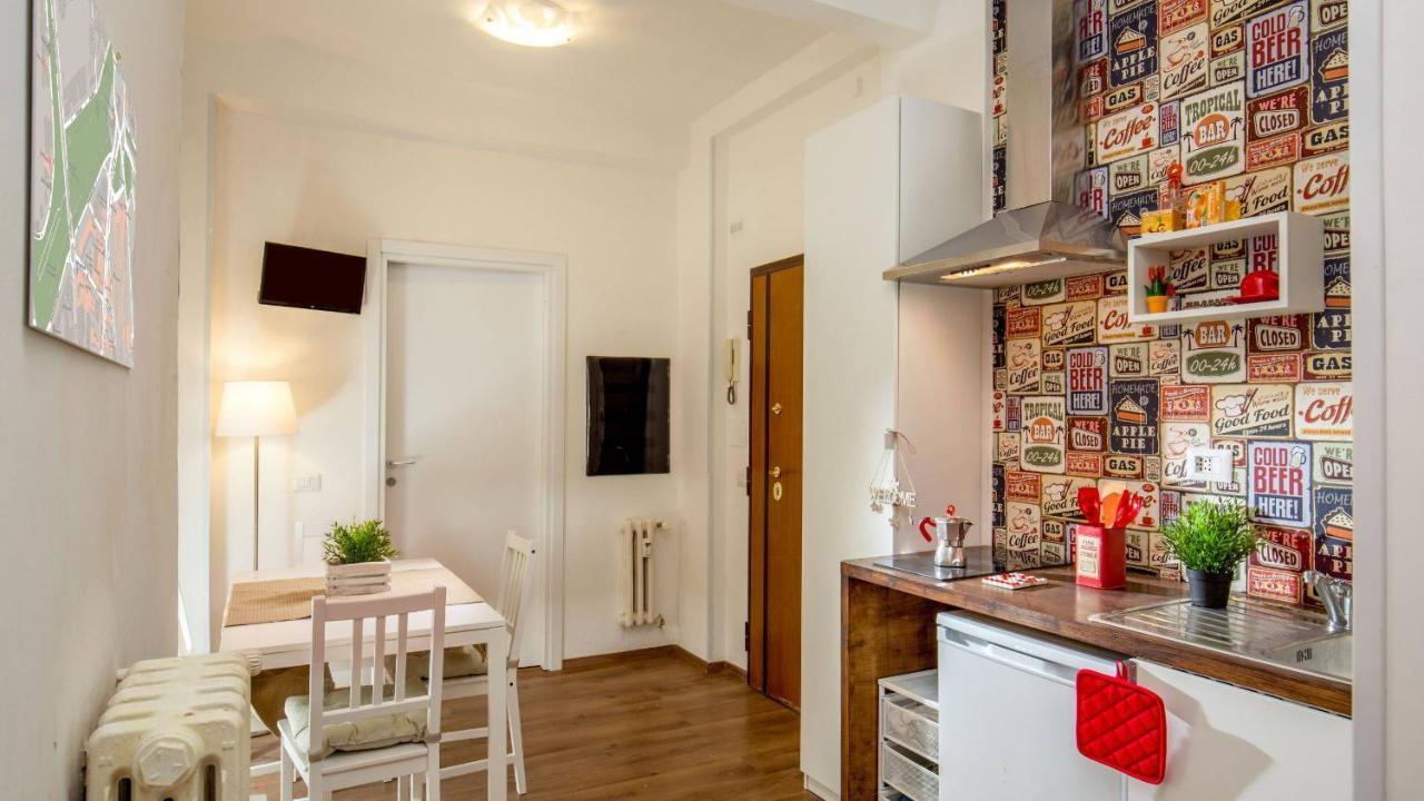 Sweet Rooms Piramide Bed And Breakfast Roma Exterior foto